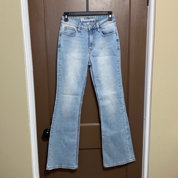 Bootcut Jeans - Picture 1 of 3